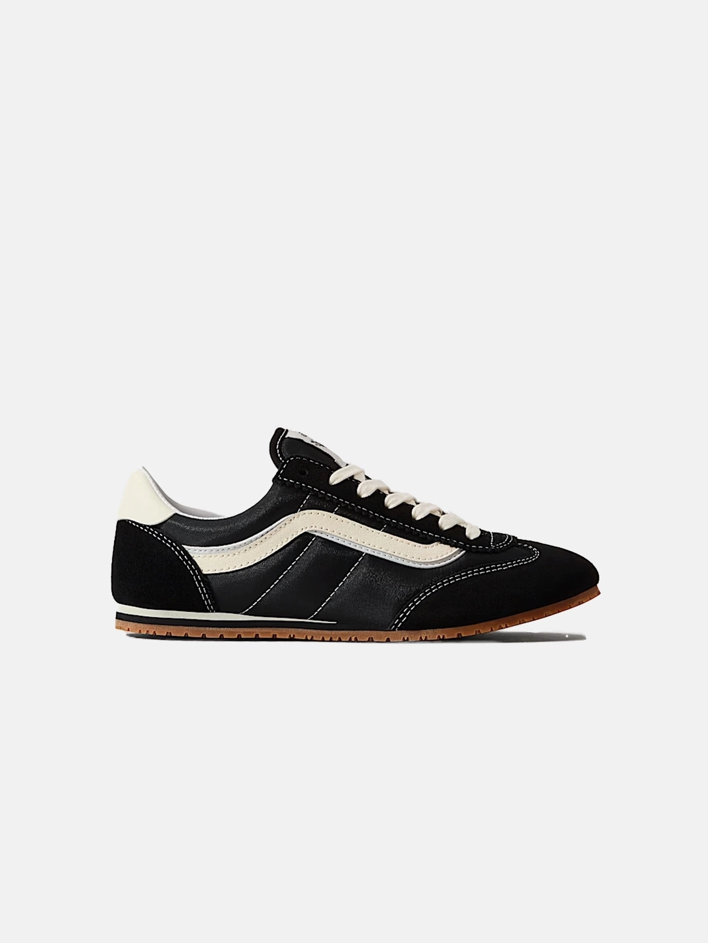 Wave Run Art Fair Super Lowpro "Black"