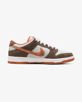 NIKE DUNK LOW SB CRUSHED DC Road Running Iconic Ease
