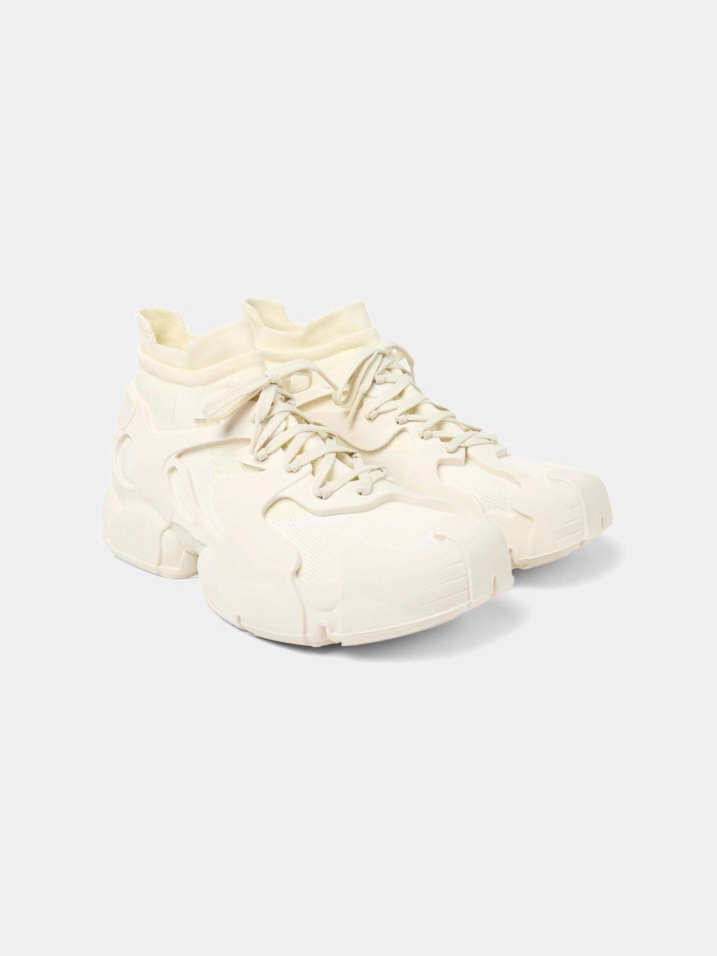 Tossu - White Natural Modern Walk Step-On