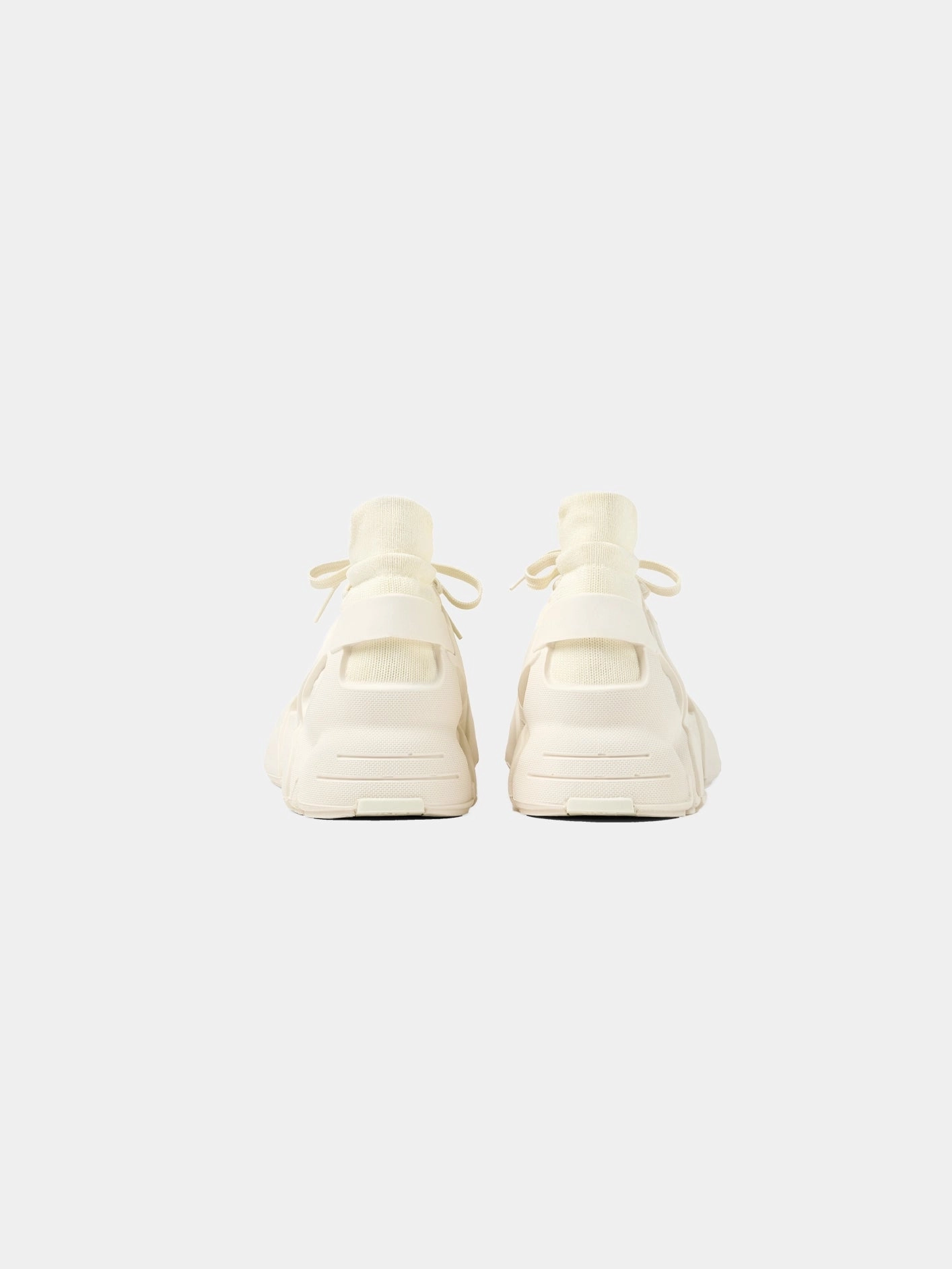 Tossu - White Natural Modern Walk Step-On