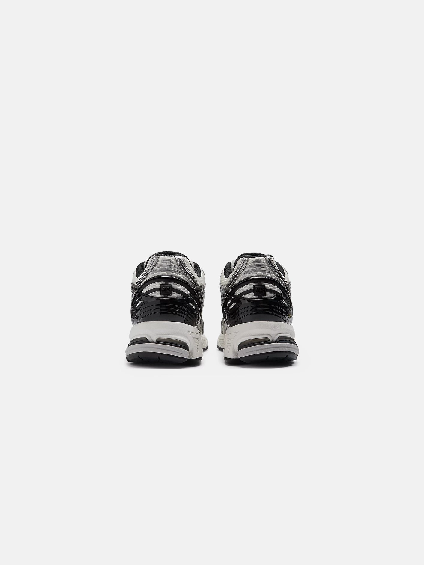 Urban Trend Step 1906R "Silver Black"