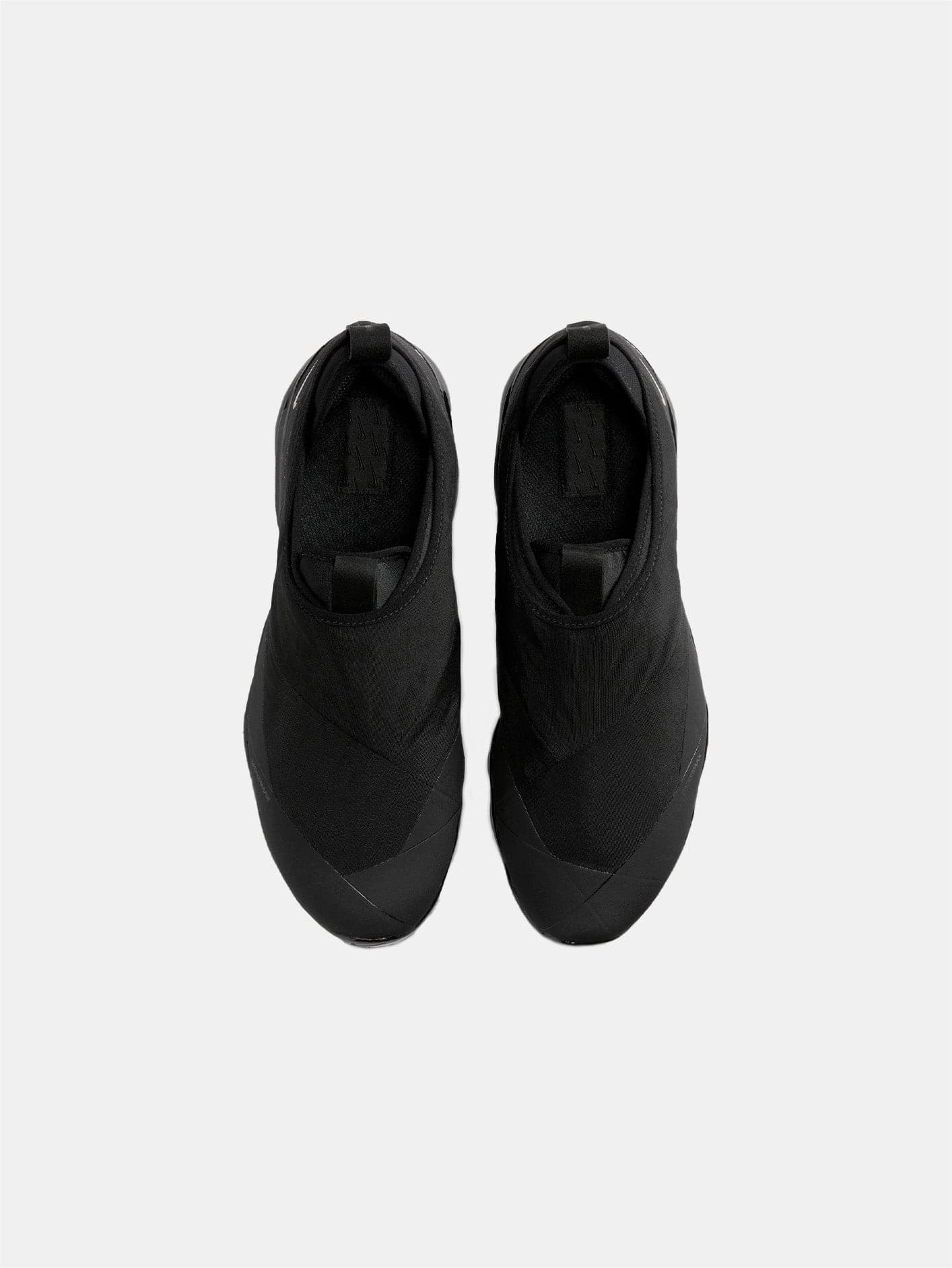 VaporMax Moc Roam "Triple Black" Soft Step Move Glide