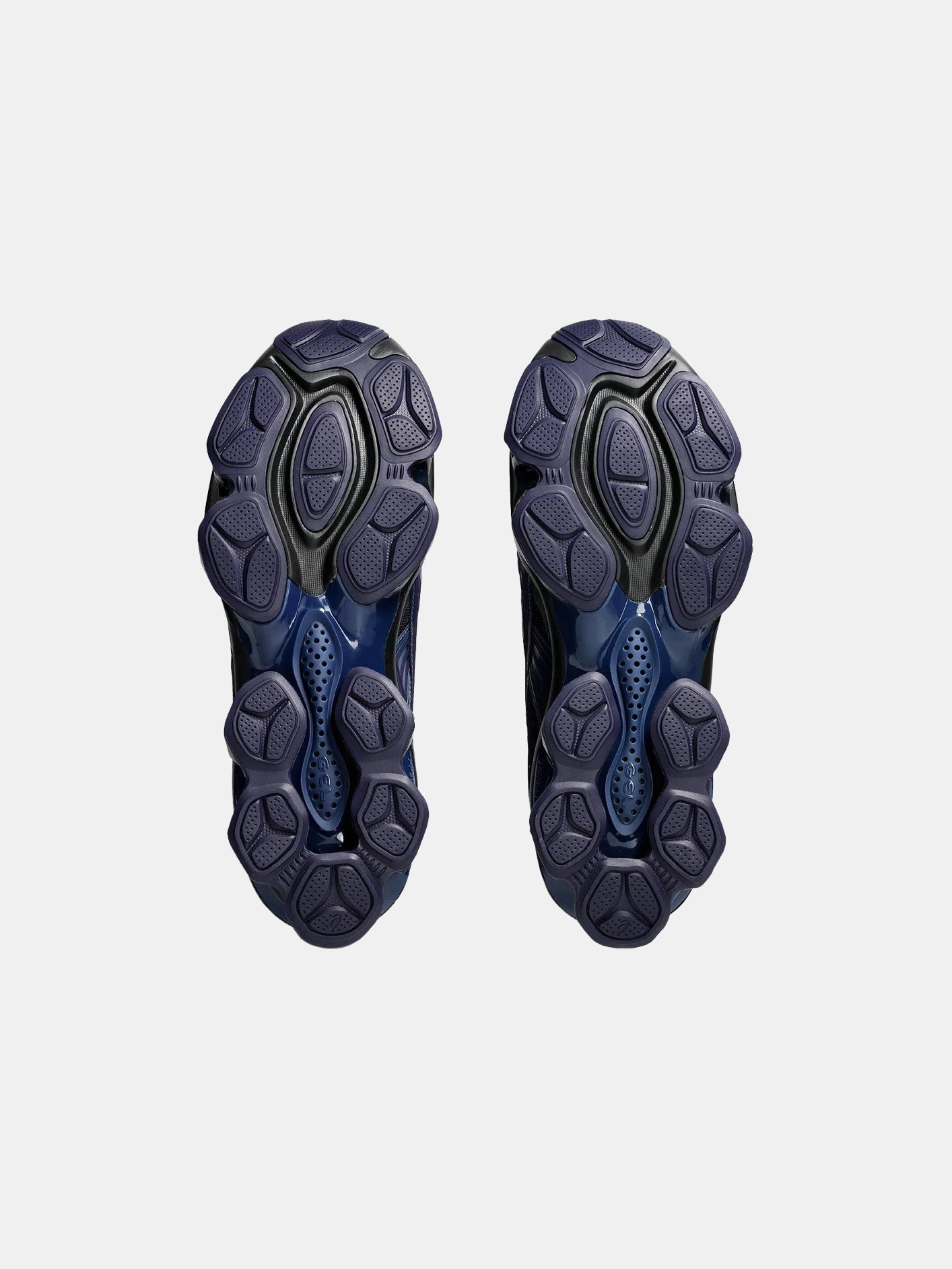Versatile Style Kiko Kostadinov x U55-S Gel-Quantum Kinetic "Light Indigo"