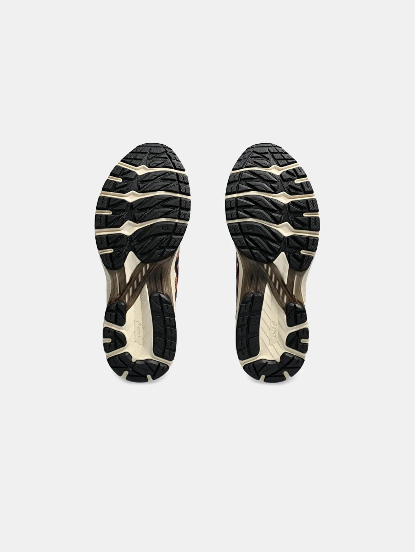 Versatile Wear Gel-Terrain "Vanilla Black"