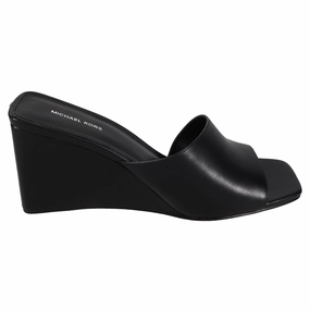 Women's Merriam Wedge Bedding Invitations