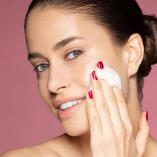 Yummy Cream - Foaming Face Cleanser